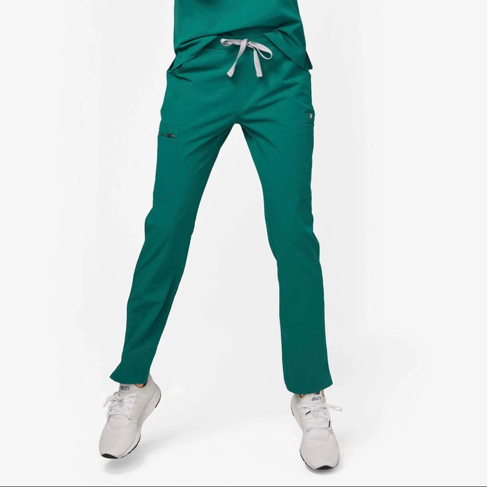 WOMEN’S FIGS SCRUB BOTTOMS YOLA XS HUNTER GREEN